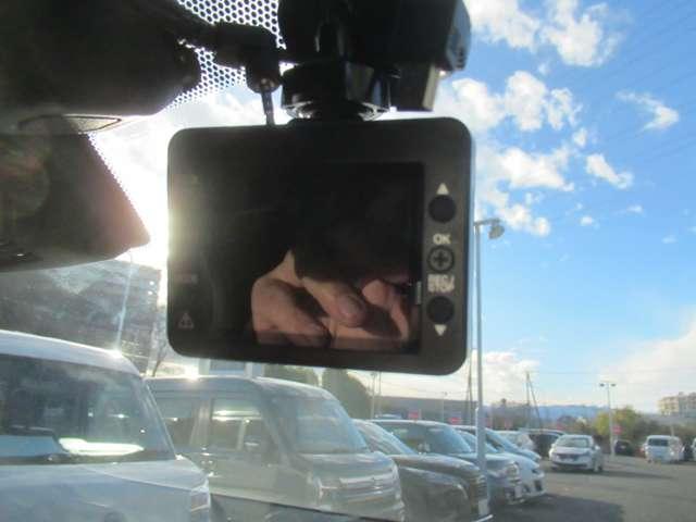 エクストレイル 2.0 20X 3列車 4WD 全周囲カメラ・プロパイロット 誤発信抑制機能 アダプティブクルーズ 車線逸脱防止 フルタイム4WD 盗難防止システム バックモニター オートエアコン ナビ&TV スマ-トキ- アルミ ETC付 PS メモリーナビゲーション ABS(15枚目)