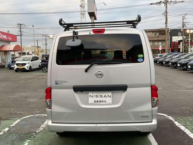 ＮＶ２００バネットバン １．６　ＶＸ　日産純正ナビ連動前方向ドライブレコーダー　ワンセグ　エアバック　バックカメラ　パワーウィンドウ　ドライブレコーダー　キーレス　ＰＳ　ＥＴＣ　メモリーナビ　ナビ＆ＴＶ　ＡＣ　ＡＢＳ　記録簿付　ワンオーナ（19枚目）