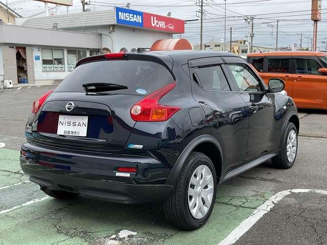 ジューク １．５　１５ＲＳ　タイプＶ　パワーウインド　運転席助手席エアバック　１オーナー　パワステ　エアコン　運転席エアバッグ　ＡＢＳ　記録簿　ナビ＆ＴＶ　キーレスキー　ワンセグテレビ　メモリーナビ（2枚目）