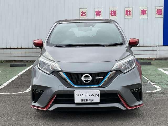 ノート １．２　ｅ－ＰＯＷＥＲ　ＮＩＳＭＯ　日産メモリーナビ・アラウンドビューモニタ　ＬＥＤランプ　Ｂカメラ　メモリーナビ付き　レーンアシスト　フルオートエアコン　スマートキープッシュスタート　Ｗエアバッグ　アルミ　キーフリー　記録簿　サイドカメラ　パワーステアリング　エアバック（19枚目）