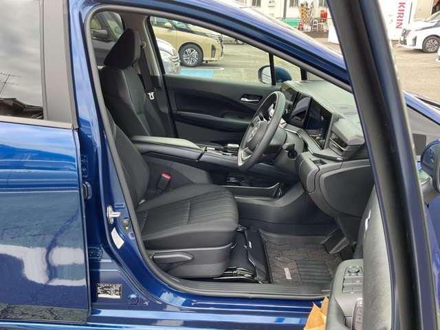 ノート １．２　Ｘ　弊社試乗使用社有車　ドライブレコーダー・　衝突被害軽減ブレ－キ　全方位カメラ　ＥＴＣ付　ＬＥＤヘッドライト　レーダークルーズ　レーンアシスト　インテリジェントキー　ワンオーナー　ドラレコ　アイドリングストップ　整備記録簿　盗難防止システム（18枚目）