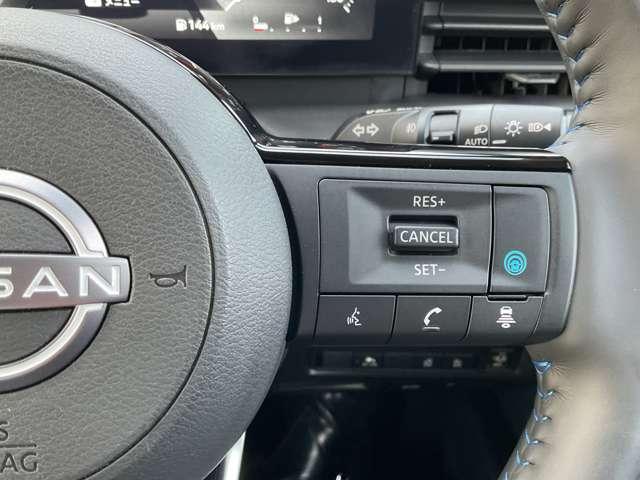 セレナ e-POWER AUTECH SPORTS SPEC 弊社試 乗使用社有車 ドライブレコーダー・プロパイロット・ニッサンコネクトナビ・アラウンドビューモニター・ビルトインETC2.0車載器・両側ハンズフリーオートドア・ワイヤレス充電器・スマートルームミラー(11枚目)