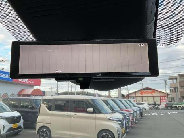 セレナ e-POWER AUTECH SPORTS SPEC 弊社試 乗使用社有車 ドライブレコーダー・プロパイロット・ニッサンコネクトナビ・アラウンドビューモニター・ビルトインETC2.0車載器・両側ハンズフリーオートドア・ワイヤレス充電器・スマートルームミラー(14枚目)