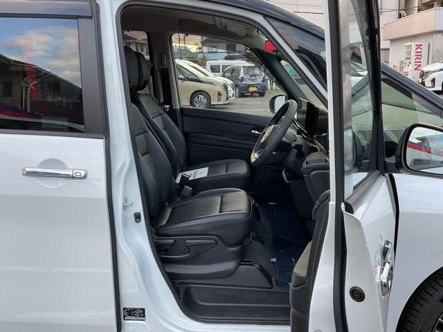 セレナ e-POWER AUTECH SPORTS SPEC 弊社試 乗使用社有車 ドライブレコーダー・プロパイロット・ニッサンコネクトナビ・アラウンドビューモニター・ビルトインETC2.0車載器・両側ハンズフリーオートドア・ワイヤレス充電器・スマートルームミラー(16枚目)