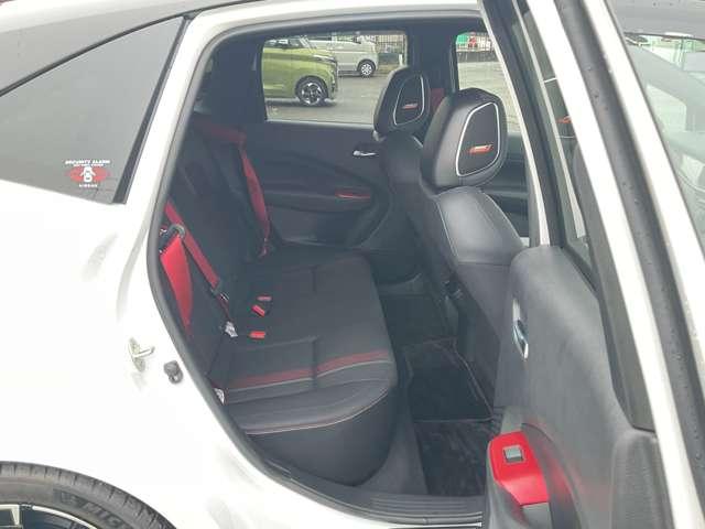 オーラ 1.2 NISMO チューンド e-POWER 4WD コネクトナビ ETC2.0 BOSEパーソナルサウ ナビTV アラウンドモニター ワンオーナ- ドラレコ インテリキー エマブレ アルミ キーレス 4WD ETC LEDヘッドライト 追従クルーズ(19枚目)