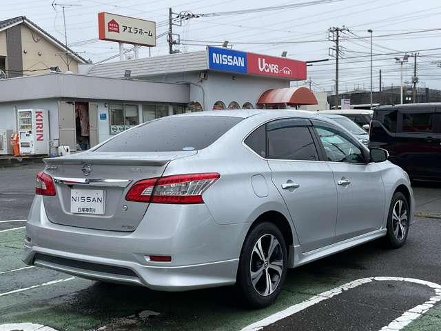 シルフィ 1.8 S ツーリング ドライブレコーダー・日産メモリーナビ・バ アルミホイール Bカメラ キーレスエントリー ETC オートエアコン パワーステアリング メモリーナビ パワーウインドウ エアバッグ 記録簿 ナビTV インテリジェントキ-(2枚目)