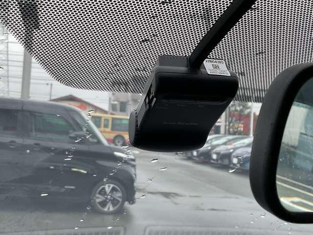 シルフィ 1.8 S ツーリング ドライブレコーダー・日産メモリーナビ・バ アルミホイール Bカメラ キーレスエントリー ETC オートエアコン パワーステアリング メモリーナビ パワーウインドウ エアバッグ 記録簿 ナビTV インテリジェントキ-(5枚目)