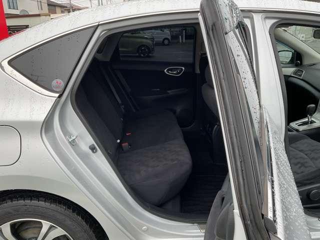 シルフィ 1.8 S ツーリング ドライブレコーダー・日産メモリーナビ・バ アルミホイール Bカメラ キーレスエントリー ETC オートエアコン パワーステアリング メモリーナビ パワーウインドウ エアバッグ 記録簿 ナビTV インテリジェントキ-(13枚目)