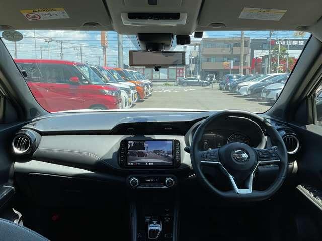 キックス １．２　Ｘ　（ｅ－ＰＯＷＥＲ）　弊社試乗使用社有車　ドライブレコーダー・　レーンキープ　アラウンドモニタ　ＬＥＤ　エマージェンシーブレーキ　ドラレコ　スマートキー　ＥＴＣ　アルミホイール　ワンオーナー　レーダークルーズ　メモリーナビ　オートエアコン（3枚目）