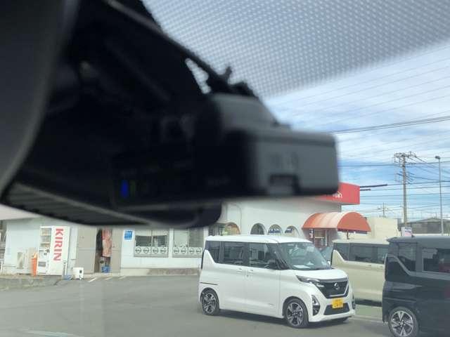 デイズ ６６０　ボレロ　ドライブレコーダー・日産メモリーナビ・ア　全周囲モニター　メモリーナビ　１オーナー　車線逸脱警報　ドライブレコーダー　フルオートエアコン　スマートキー　Ｗエアバック　アイドリングストップ　ＥＴＣ　衝突回避支援（5枚目）