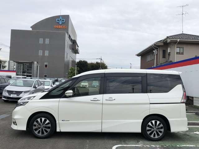 セレナ 2.0 ハイウェイスター Vセレクション 後席モニター・ドライブレコーダー・オート 全周カメラ サイドカメラ 両側ASD Aクルーズ ワンオ-ナ-車 車線逸脱 LEDヘッドライト バックカメラ パーキングアシスト ETC TVナビ ドライブレコーダー キーレス オートエアコン アルミ(4枚目)