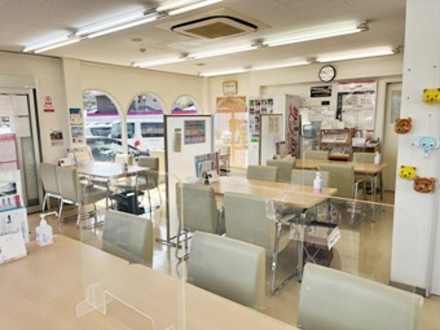 セレナ 2.0 ハイウェイスター Vセレクション 後席モニター・ドライブレコーダー・オート 全周カメラ サイドカメラ 両側ASD Aクルーズ ワンオ-ナ-車 車線逸脱 LEDヘッドライト バックカメラ パーキングアシスト ETC TVナビ ドライブレコーダー キーレス オートエアコン アルミ(16枚目)