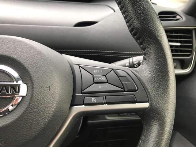 セレナ ２．０　ハイウェイスター　ＶセレクションＩＩ　後席モニター・ドライブレコーダー・日産メ　全周囲モニタ　アイスト　インテリキー　ＬＥＤライト　ＥＴＣ車載器　オートクルーズコントロール　記録簿　ドライブレコーダー　メモリ－ナビ　アルミ　ＴＶナビ　エアバック　ＡＢＳ　Ｗエアバッグ　キーフリー（13枚目）