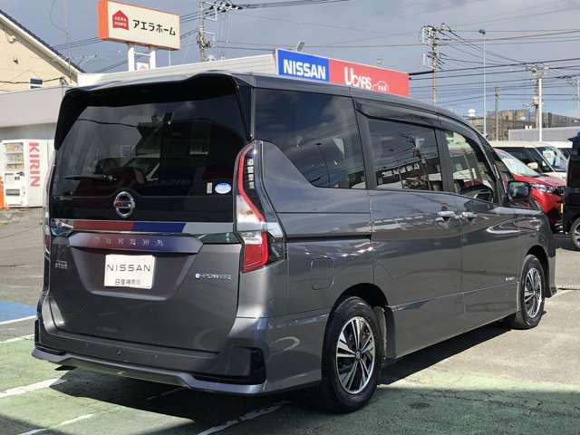 セレナ 1.2 e-POWER ハイウェイスター V 後席モニター・ドライブレコーダー・プロパ 360°カメラ エマジェンシーブレーキ 1オナ スマキー LED レーンアシスト 点検記録簿付 ETC ドラレコ Aストップ イモビ フルオートエアコン アルミホイール エアバック メモリーナビ(2枚目)