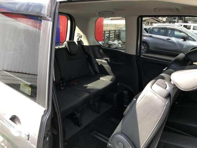 セレナ 1.2 e-POWER ハイウェイスター V 後席モニター・ドライブレコーダー・プロパ 360°カメラ エマジェンシーブレーキ 1オナ スマキー LED レーンアシスト 点検記録簿付 ETC ドラレコ Aストップ イモビ フルオートエアコン アルミホイール エアバック メモリーナビ(19枚目)