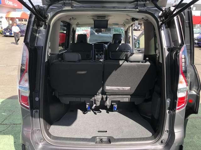 セレナ 1.2 e-POWER ハイウェイスター V 後席モニター・ドライブレコーダー・プロパ 360°カメラ エマジェンシーブレーキ 1オナ スマキー LED レーンアシスト 点検記録簿付 ETC ドラレコ Aストップ イモビ フルオートエアコン アルミホイール エアバック メモリーナビ(20枚目)