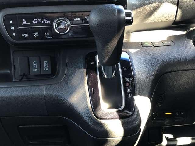 Ｎ－ＢＯＸカスタム カスタム　６６０　Ｇ　Ｌ　ターボ　ホンダセンシング　ドライブレコーダー・リヤモニター・カロッ　両側ＰＷスライドドア　車線逸脱　Ｂモニタ　Ｉストップ　セキュリティー　点検記録簿　クルーズコントロール　ナビＴＶ　キーレスエントリー　助手席エアバック　ワンセグテレビ　ＰＷ　サイドＳＲＳ　エアバック（9枚目）