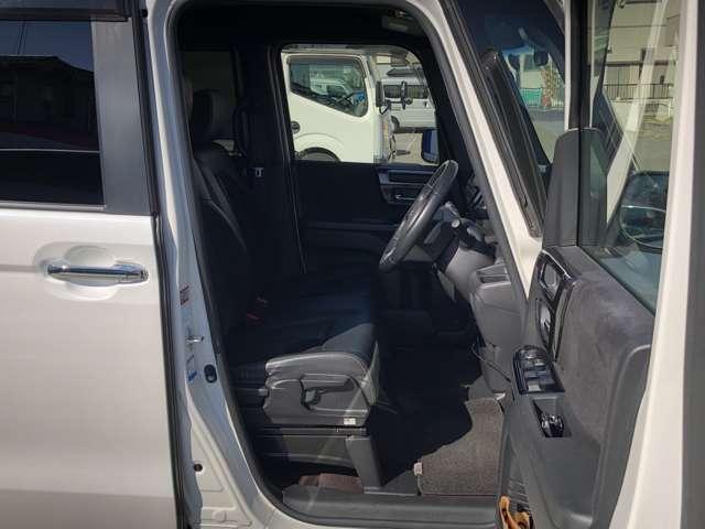 Ｎ－ＢＯＸカスタム カスタム　６６０　Ｇ　Ｌ　ターボ　ホンダセンシング　ドライブレコーダー・リヤモニター・カロッ　両側ＰＷスライドドア　車線逸脱　Ｂモニタ　Ｉストップ　セキュリティー　点検記録簿　クルーズコントロール　ナビＴＶ　キーレスエントリー　助手席エアバック　ワンセグテレビ　ＰＷ　サイドＳＲＳ　エアバック（15枚目）