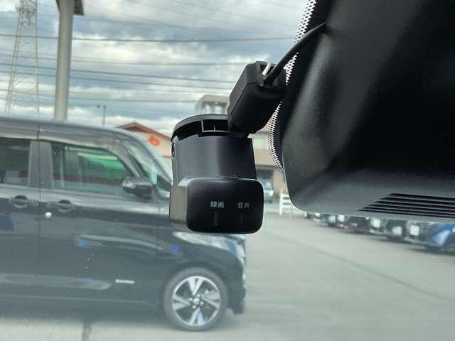 ノート 1.2 AUTECH ドライブレコーダー・プロパイロット・アラ 全方位 衝突被害軽減装置 レーンキープ 盗難防止 点検記録簿 1オーナー LEDヘッド ドラレコ サイドカーテンエアバック インテリジェントキー ETC エアバッグ ナビ・TV メモリーナビ ワンセグ(5枚目)