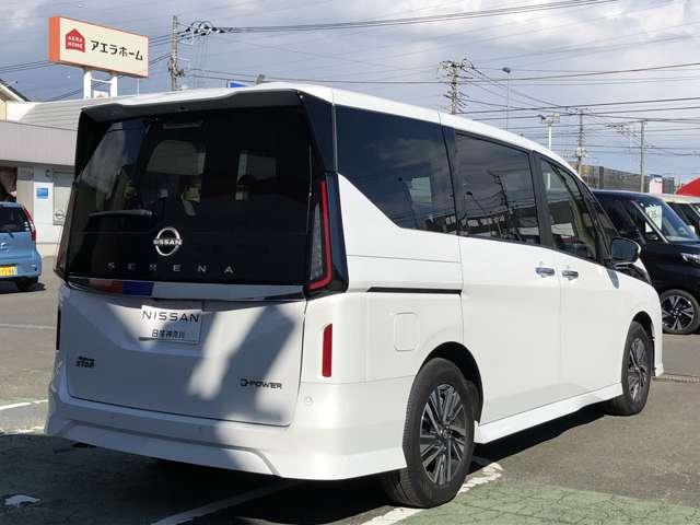 セレナ １．４　ｅ－ＰＯＷＥＲ　ハイウェイスターＶ　弊社試乗使用社有車　後席モニター　自動（被害軽減）ブレーキ　展示試乗車ＵＰ　ＬＤＰ　追従クルーズ　ＬＥＤランプ　アルミホイール　ドライブレコーダ　ＥＴＣ　記録簿　盗難防止システム　スマートキー　１オナ　オートエアコン　ナビＴＶ（2枚目）