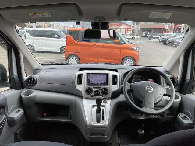 NV200バネットワゴン 1.6 16X-2R ルーフキャリア・ドライブレコーダー・日産 記録簿 助手席エアバック インテリキー パワーステアリング ETC パワーウィンドウ 運転席エアバッグ ABS エアコン バックビューモニター ドラレコ ナビ&TV レーンアシスト メモリナビ(3枚目)