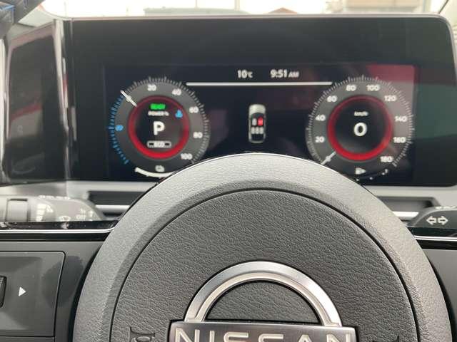 オーラ １．２　ＡＵＴＥＣＨ　スポーツ　スペック　弊社試乗使用社有車（4枚目）