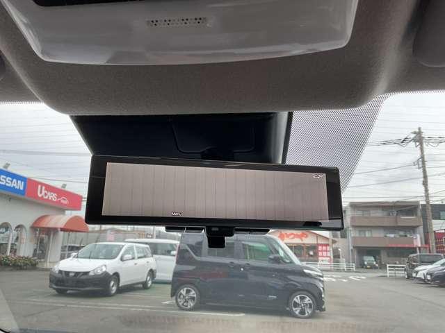 オーラ １．２　ＡＵＴＥＣＨ　スポーツ　スペック　弊社試乗使用社有車（13枚目）