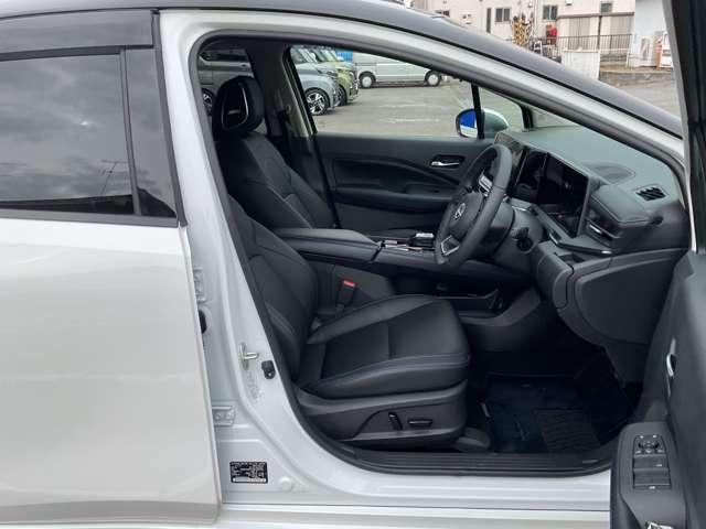 オーラ １．２　ＡＵＴＥＣＨ　スポーツ　スペック　弊社試乗使用社有車（15枚目）