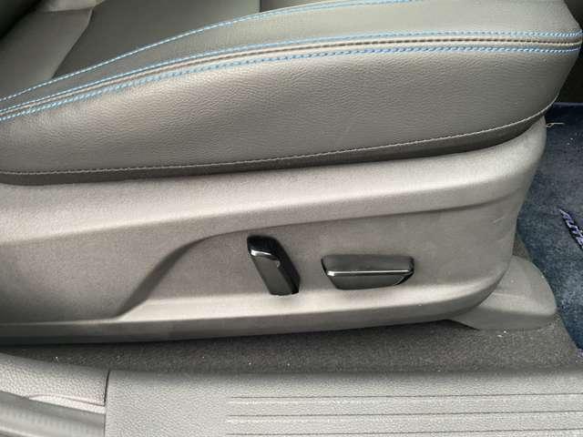 オーラ １．２　ＡＵＴＥＣＨ　スポーツ　スペック　弊社試乗使用社有車（17枚目）