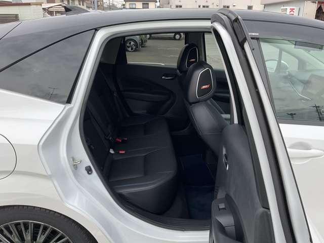 オーラ １．２　ＡＵＴＥＣＨ　スポーツ　スペック　弊社試乗使用社有車（18枚目）