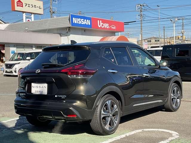 キックス １．２　Ｘ　ＦＯＵＲ　（ｅ－ＰＯＷＥＲ）　４ＷＤ　弊社試乗使用社有車　ナビＴＶ　ＬＥＤライト　踏み間違い防止　アラウンドビュ－　試乗車ＵＰ　ＥＴＣ　盗難防止システム　車線逸脱警報　インテリキー　バックモニター　ワンオーナー　オートエアコン　４ＷＤ　アイドリングストップ（2枚目）