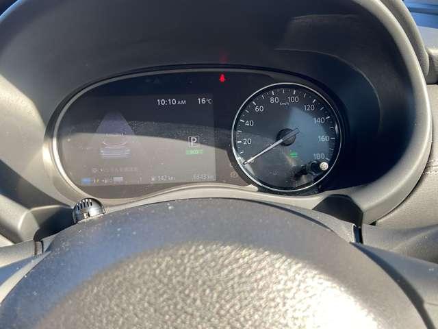 キックス １．２　Ｘ　ＦＯＵＲ　（ｅ－ＰＯＷＥＲ）　４ＷＤ　弊社試乗使用社有車　ナビＴＶ　ＬＥＤライト　踏み間違い防止　アラウンドビュ－　試乗車ＵＰ　ＥＴＣ　盗難防止システム　車線逸脱警報　インテリキー　バックモニター　ワンオーナー　オートエアコン　４ＷＤ　アイドリングストップ（4枚目）