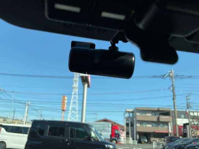 キックス １．２　Ｘ　ＦＯＵＲ　（ｅ－ＰＯＷＥＲ）　４ＷＤ　弊社試乗使用社有車　ナビＴＶ　ＬＥＤライト　踏み間違い防止　アラウンドビュ－　試乗車ＵＰ　ＥＴＣ　盗難防止システム　車線逸脱警報　インテリキー　バックモニター　ワンオーナー　オートエアコン　４ＷＤ　アイドリングストップ（6枚目）