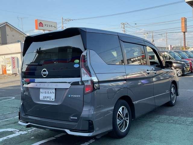 セレナ １．２　ｅ－ＰＯＷＥＲ　ハイウェイスター　Ｖ　ドライブレコーダー・プロパイロット・日産　３６０°カメラ　エマジェンシーブレーキ　１オナ　スマキー　ＬＥＤ　レーンアシスト　点検記録簿付　ＥＴＣ　ドラレコ　Ａストップ　イモビ　フルオートエアコン　アルミホイール　エアバック　メモリーナビ（2枚目）