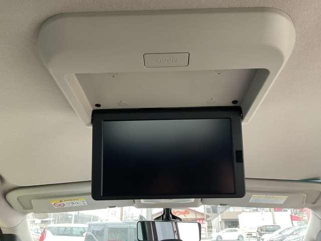 セレナ １．２　ｅ－ＰＯＷＥＲ　ハイウェイスター　Ｖ　後席モニター・プロパイロット・日産メモリ　３６０°カメラ　エマジェンシーブレーキ　１オナ　スマキー　ＬＥＤ　レーンアシスト　点検記録簿付　ＥＴＣ　Ａストップ　イモビ　フルオートエアコン　アルミホイール　エアバック　メモリーナビ　キーフリー（5枚目）