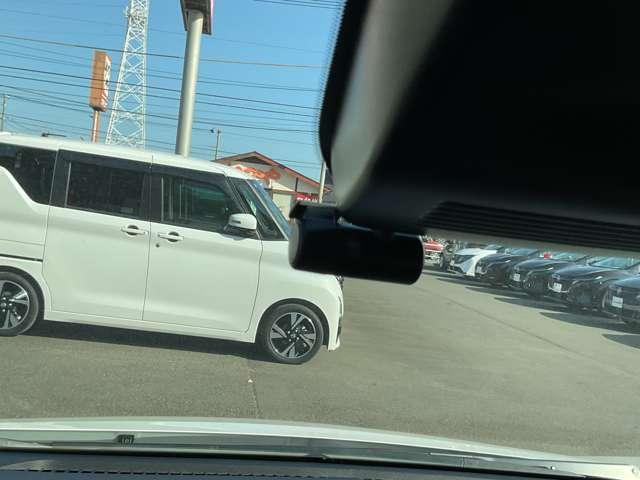 オーラ １．２　Ｇ　弊社試乗使用社有車　ＡＷＩＮエアロ　自動（被害軽減）ブレーキ　試乗車アップ　ＬＥＤ　ＬＫＡ　サイドカメラ　ＥＴＣ　ドライブレコーダー　カーテンエアバッグ　イモビライザー　アルミホイール　インテリジェントキー　パワーウィンドウ　寒冷地仕様（6枚目）