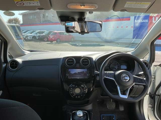 ノート 1.2 e-POWER X アラウンドカメラ フロントドラレコ 360°カメラ 記録簿付 Rカメラ 運転席助手席エアバック レーンキープ AUTOエアコン 1オーナー 盗難防止システム ナビTV AW サイドカメラ 運転席エアバッグ キーレスエントリー ドラレコ(3枚目)