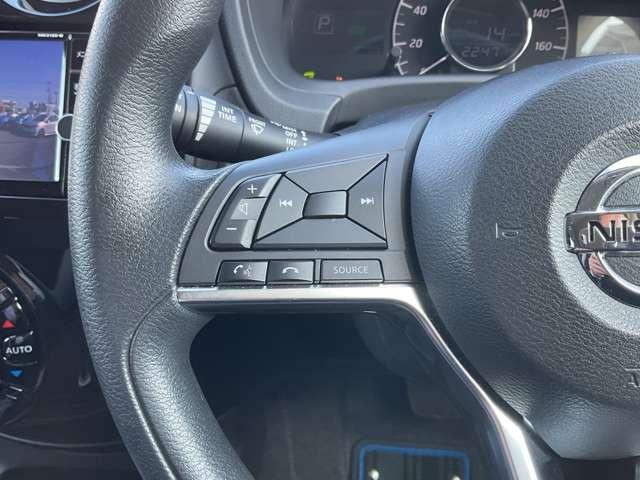 ノート 1.2 e-POWER X アラウンドカメラ フロントドラレコ 360°カメラ 記録簿付 Rカメラ 運転席助手席エアバック レーンキープ AUTOエアコン 1オーナー 盗難防止システム ナビTV AW サイドカメラ 運転席エアバッグ キーレスエントリー ドラレコ(11枚目)