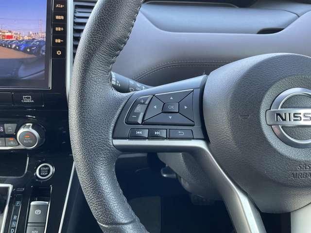 セレナ ２．０　ハイウェイスター　Ｖ　前後ドラレコ　リアモニター　サイドエアバッグ　アラウンドビュ－　アルミ　衝突被害軽減　ＬＤＰ　エアバッグ　両側オートスライドドア　ＬＥＤライト　インテリジェントキー　サイドカメラ　メモリーナビ　アダプティブクルーズコントロール（12枚目）