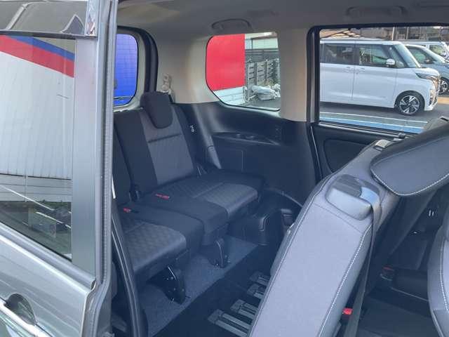 セレナ ２．０　ハイウェイスター　Ｖ　前後ドラレコ　リアモニター　サイドエアバッグ　アラウンドビュ－　アルミ　衝突被害軽減　ＬＤＰ　エアバッグ　両側オートスライドドア　ＬＥＤライト　インテリジェントキー　サイドカメラ　メモリーナビ　アダプティブクルーズコントロール（20枚目）