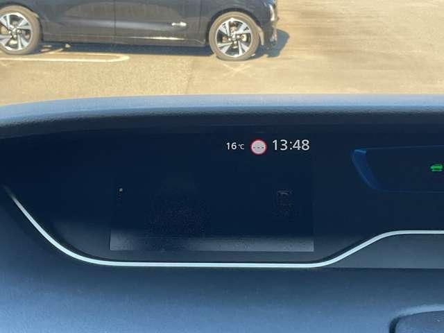 セレナ １．２　ｅ－ＰＯＷＥＲ　ハイウェイスター　Ｖ　メモリナビ　アラウンドカメラ　３６０°カメラ　エマジェンシーブレーキ　１オナ　スマキー　バックカメラ　ＬＥＤ　レーンアシスト　点検記録簿付　ＥＴＣ　ドラレコ　イモビ　サイドカーテンエアバック　フルオートエアコン　アルミホイール（4枚目）