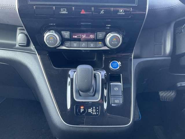 セレナ １．２　ｅ－ＰＯＷＥＲ　ハイウェイスター　Ｖ　メモリナビ　アラウンドカメラ　３６０°カメラ　エマジェンシーブレーキ　１オナ　スマキー　バックカメラ　ＬＥＤ　レーンアシスト　点検記録簿付　ＥＴＣ　ドラレコ　イモビ　サイドカーテンエアバック　フルオートエアコン　アルミホイール（14枚目）