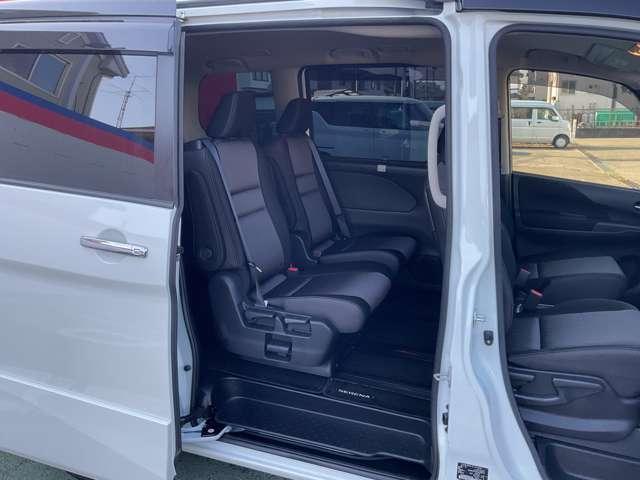 セレナ １．２　ｅ－ＰＯＷＥＲ　ハイウェイスター　Ｖ　メモリナビ　アラウンドカメラ　３６０°カメラ　エマジェンシーブレーキ　１オナ　スマキー　バックカメラ　ＬＥＤ　レーンアシスト　点検記録簿付　ＥＴＣ　ドラレコ　イモビ　サイドカーテンエアバック　フルオートエアコン　アルミホイール（18枚目）