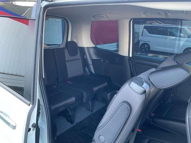 セレナ １．２　ｅ－ＰＯＷＥＲ　ハイウェイスター　Ｖ　メモリナビ　アラウンドカメラ　３６０°カメラ　エマジェンシーブレーキ　１オナ　スマキー　バックカメラ　ＬＥＤ　レーンアシスト　点検記録簿付　ＥＴＣ　ドラレコ　イモビ　サイドカーテンエアバック　フルオートエアコン　アルミホイール（20枚目）