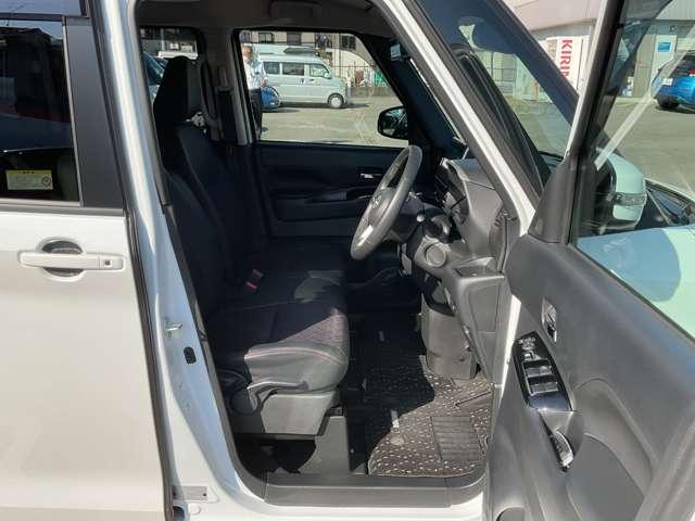 ルークス ６６０　ハイウェイスターＧターボ　日産メモリーナビ・アラウンドビューモニタ　両側スライド片側電動ドア　助手席エアバッグ　アイドリングストップ機能　インテリキ－　１オーナー　レーンキープ　ＬＥＤヘッドランプ　ＥＴＣ　点検記録簿　バックモニター　キーフリー　アルミホイール　ＡＢＳ（13枚目）