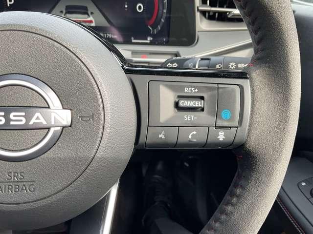 オーラ １．２　ＮＩＳＭＯ　弊社試乗使用社有車　カーテンエアバッグ　エマブレ　インテリキー　ＥＴＣ　ドラレコ　車線逸脱警報　ワンセグ　キーフリーシステム　ダブルエアバック　定期点検記録簿　アルミホイール　運転席エアバッグ　メモリーナビ　試乗車（11枚目）