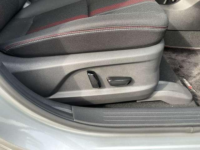 オーラ １．２　ＮＩＳＭＯ　弊社試乗使用社有車　カーテンエアバッグ　エマブレ　インテリキー　ＥＴＣ　ドラレコ　車線逸脱警報　ワンセグ　キーフリーシステム　ダブルエアバック　定期点検記録簿　アルミホイール　運転席エアバッグ　メモリーナビ　試乗車（19枚目）