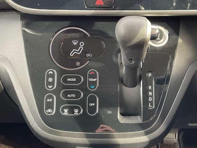 デイズルークス ６６０　Ｘ　Ｖセレクション　ドライブレコーダー・日産メモリーナビ・ア　踏み間違い衝突防止　Ｗ電動ドア　スマキー　ナビＴＶ　盗難防止　ｉ－ｓｔｏｐ　ＥＴＣ　ワンオ－ナ－車　アルミホイール　バックカメラ　キーフリー　サイドカメラ　ドライブレコーダー　オートエアコン　ＡＢＳ（13枚目）