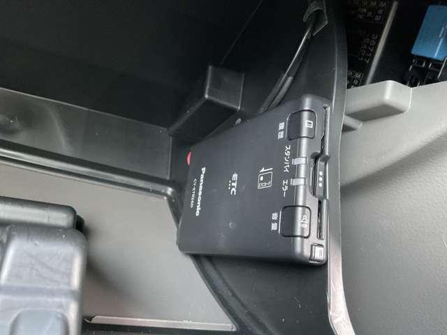 ＮＶ１００クリッパーバン ＧＸターボ　４Ａ／Ｔ　ハイルーフ　メモリーナビ・バックビュー　モニター・ＥＴＣ車載器・プラスチックバイザー・プライバシーガラス・電動格納式ドアミラー・全席パワーウインドウ・衝突被害軽減ブレーキ・踏み間違い防止・横滑り防止装置・ヘッドライトレベライザー・（8枚目）