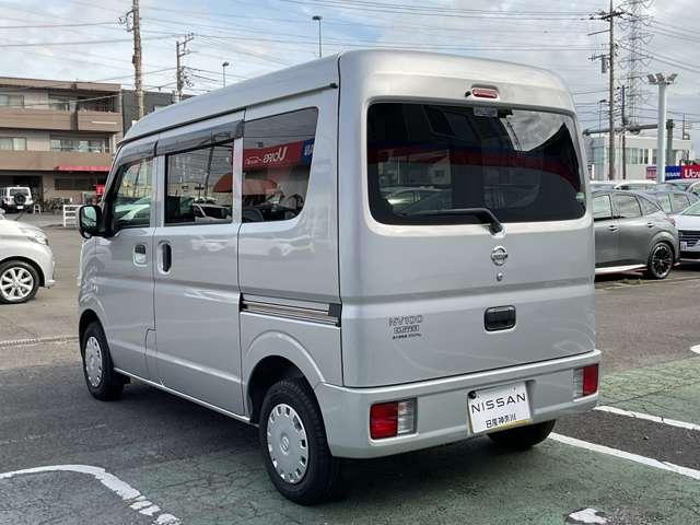 ＮＶ１００クリッパーバン ＧＸターボ　４Ａ／Ｔ　ハイルーフ　メモリーナビ・バックビュー　モニター・ＥＴＣ車載器・プラスチックバイザー・プライバシーガラス・電動格納式ドアミラー・全席パワーウインドウ・衝突被害軽減ブレーキ・踏み間違い防止・横滑り防止装置・ヘッドライトレベライザー・（20枚目）